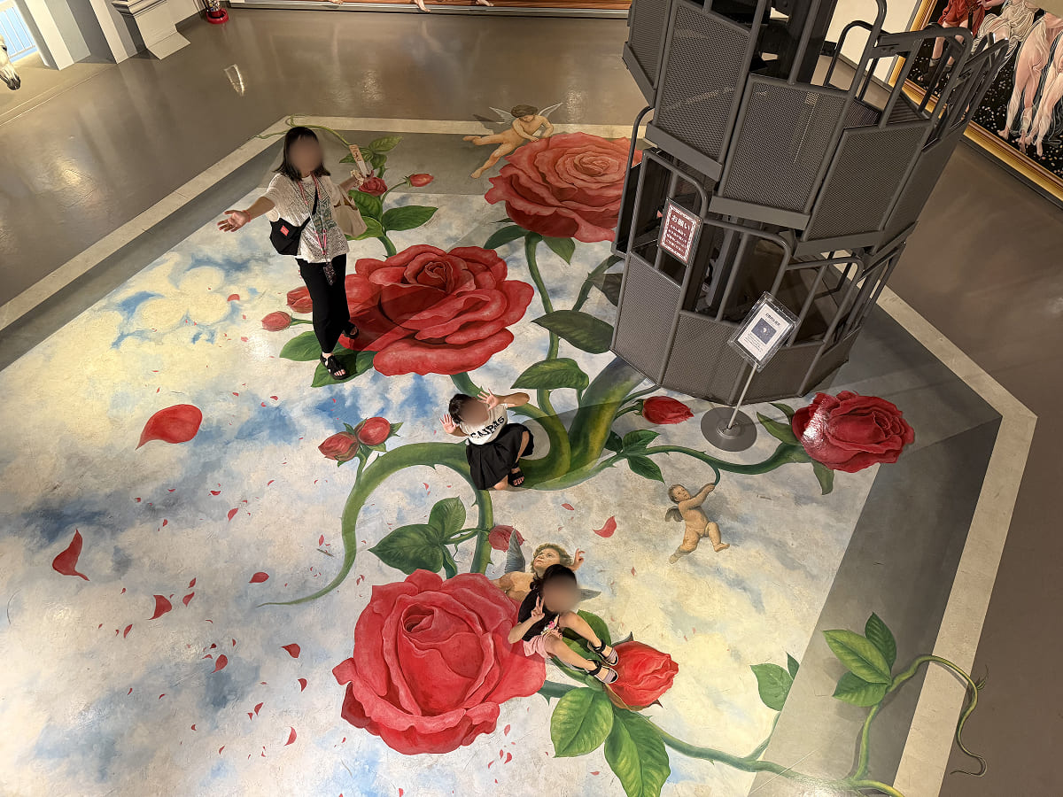 那須とりっくあーとぴあ トリックアート迷宮？館の天使の六角塔ゾーン